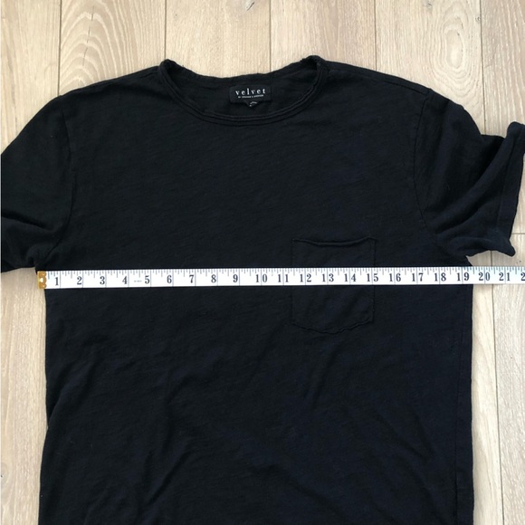 Velvet by Graham & Spencer Pocket T Shirt in Black Size S - Picture 2 of 8